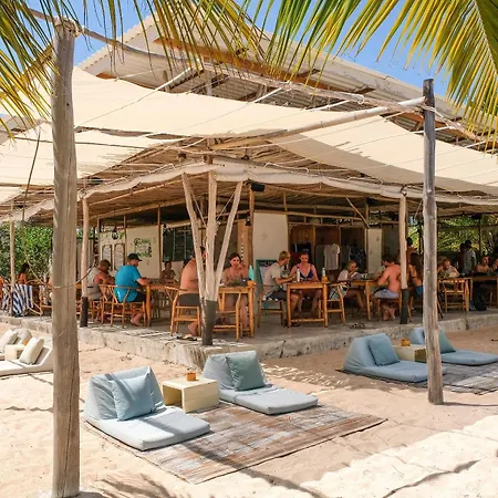 Le Pirate Island - Adults Only-2